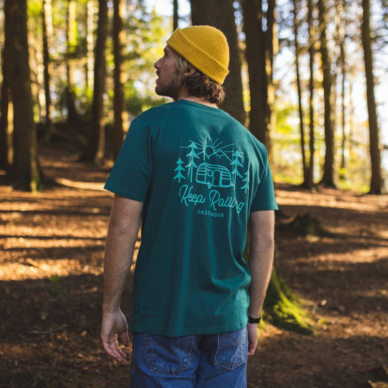 パッセンジャー キープ ローリング リサイクル コットン Tシャツ ストーム グリーン